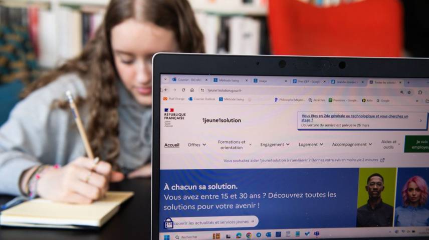 Stagiu de practică în al doilea an: 26.000 de tineri îngrijorați în Normandia, dar nu există suficiente soluții